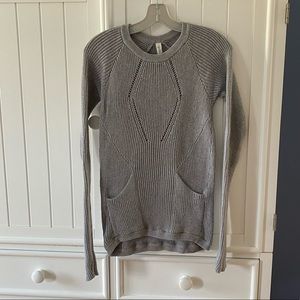 Lululemon Gray sweater